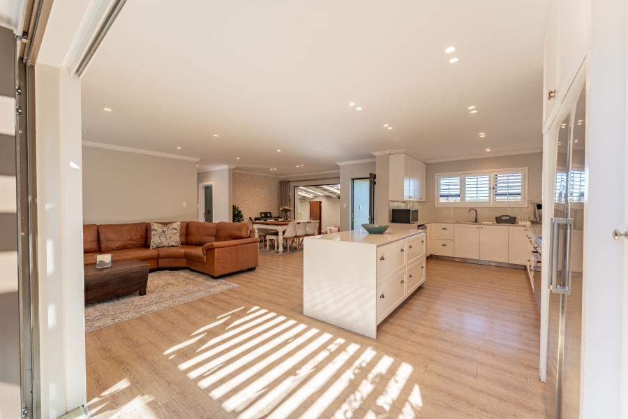 4 Bedroom Property for Sale in St Francis On Sea Eastern Cape